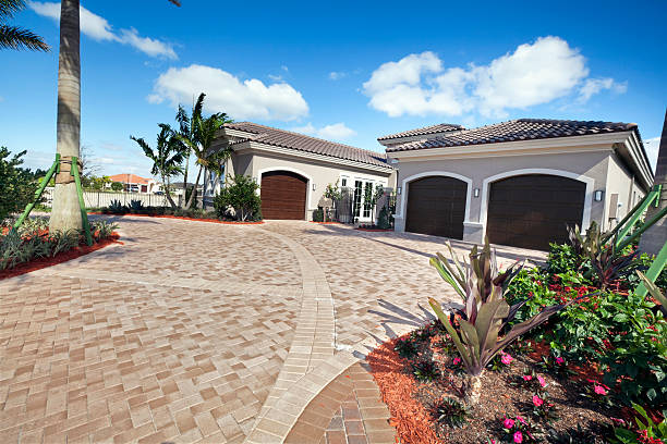 Best Professional Driveway Pavers  in Manorville, NY